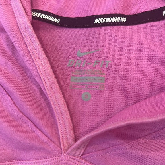 Nike pullover - Picture 2 of 2